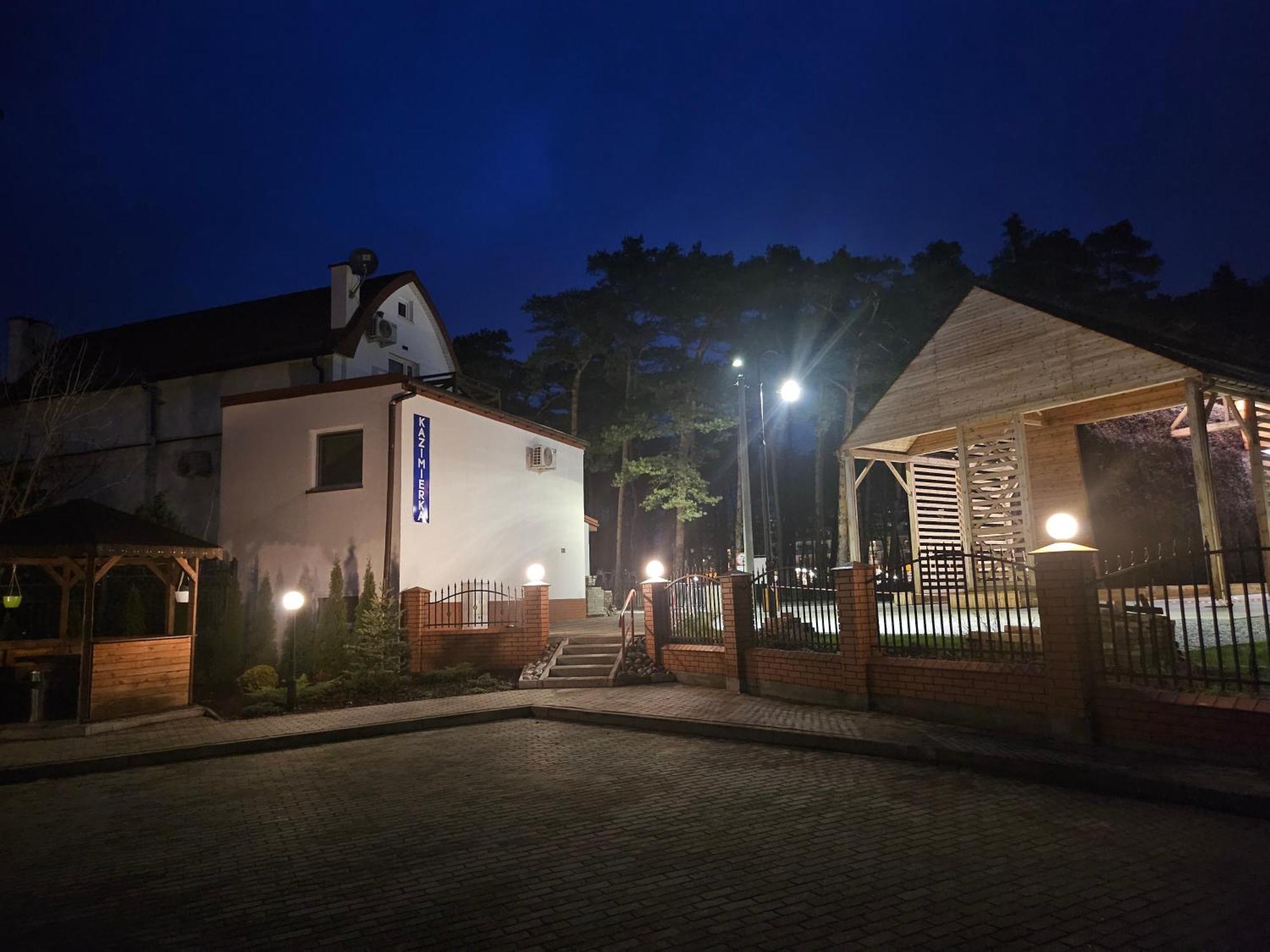"Hel" Wieniec Zdroj Włocławek Kültér fotó